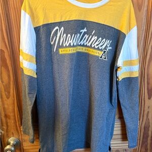 Gray and Yellow 3/4 Slevve Shirt